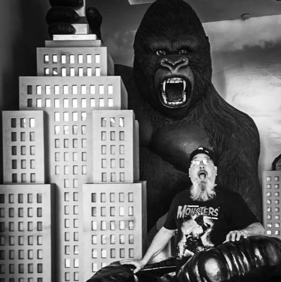 Meet your Posher, Ian - Picture 1 of 1